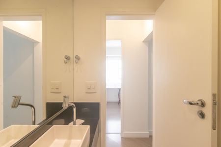 Apartamento à venda com 85m², 3 quartos e 1 vaga Apartamento à venda com 85m², 3 quartos e 1 vagaLavabo