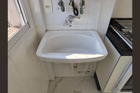 Apartamento à venda com 2 quartos, 43m² em Jardim Cocaia, Guarulhos