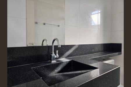 Apartamento à venda com 2 quartos, 43m² em Jardim Cocaia, Guarulhos