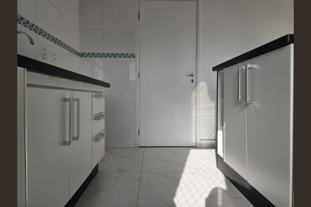 Apartamento à venda com 2 quartos, 43m² em Jardim Cocaia, Guarulhos