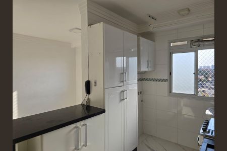Apartamento à venda com 2 quartos, 43m² em Jardim Cocaia, Guarulhos
