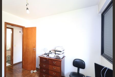 Apartamento à venda com 96m², 3 quartos e 2 vagasQuarto