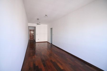 Apartamento à venda com 117m², 3 quartos e 2 vagasQuarto