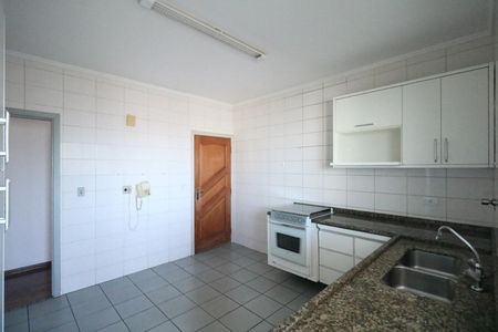Apartamento à venda com 117m², 3 quartos e 2 vagasCozinha