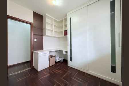 Casa à venda com 210m², 3 quartos e 3 vagas