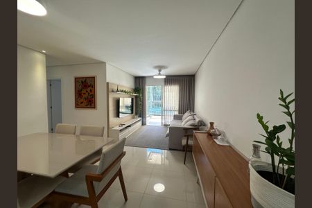 Apartamento à venda com 88m², 3 quartos e 1 vagaSala