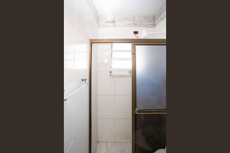 Banheiro de casa para alugar com 2 quartos, 70m² em Cidade Júlia, São Paulo