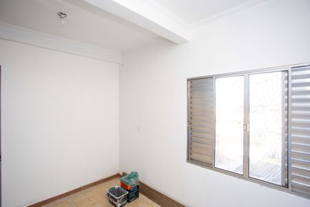 Quarto 1 de casa para alugar com 2 quartos, 70m² em Cidade Júlia, São Paulo