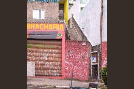 Casa para alugar com 70m², 1 quarto e 2 vagasFachada