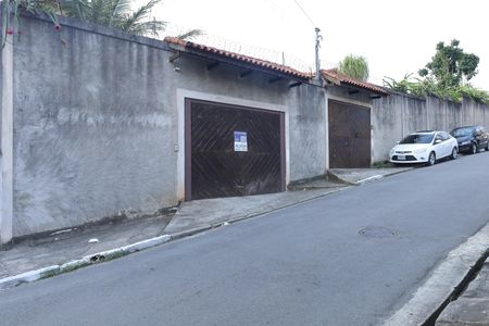 Casa para alugar com 1395m², 4 quartos e 15 vagas Casa para alugar com 1395m², 4 quartos e 15 vagasPlaca instalada no portão do imóvel - Código da placa: YIXW-1740