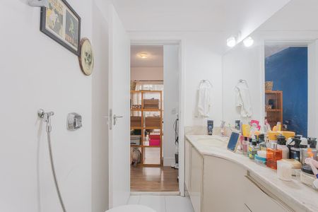 Apartamento à venda com 66m², 2 quartos e 1 vaga Apartamento à venda com 66m², 2 quartos e 1 vagaBanheiro