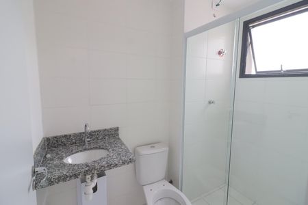 Banheiro de apartamento para alugar com 1 quarto, 29m² em Km 18, Osasco