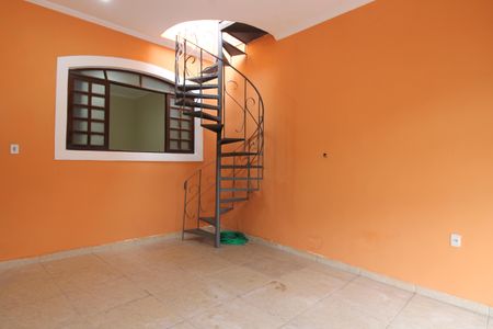 Casa à venda com 262m², 4 quartos e 2 vagasGaragem