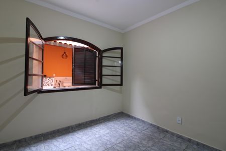 Casa à venda com 262m², 4 quartos e 2 vagasQuarto 2 casa 1