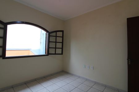 Casa à venda com 262m², 4 quartos e 2 vagasQuarto 2 casa 2