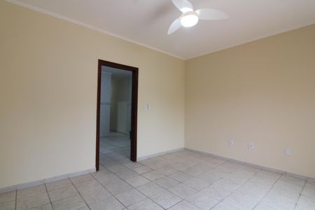 Casa à venda com 262m², 4 quartos e 2 vagassala casa 2