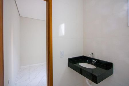 Apartamento à venda com 42m², 2 quartos e 1 vagaBanheiro do quarto 1