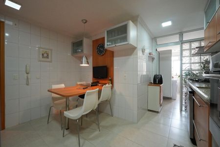 Apartamento para alugar com 142m², 3 quartos e 2 vagasCozinha