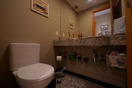 Apartamento para alugar com 142m², 3 quartos e 2 vagasLavabo