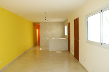 Casa para alugar com 3 quartos, 102m² em Aguassai, Cotia