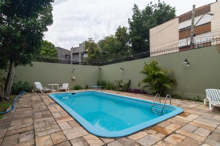 Apartamento à venda com 350m², 4 quartos e 3 vagas Apartamento à venda com 350m², 4 quartos e 3 vagasÁrea comum - Piscina