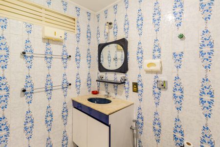 Apartamento à venda com 85m², 4 quartos e 1 vaga Apartamento à venda com 85m², 4 quartos e 1 vagaBanheiro