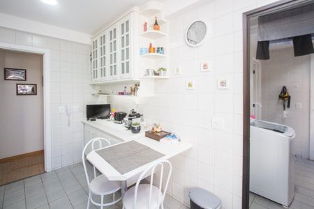 Apartamento à venda com 120m², 4 quartos e 2 vagasCozinha