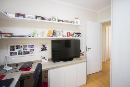Apartamento à venda com 120m², 4 quartos e 2 vagas Apartamento à venda com 120m², 4 quartos e 2 vagasQuarto 1