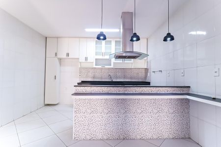 Casa para alugar com 200m², 4 quartos e sem vagaCozinha