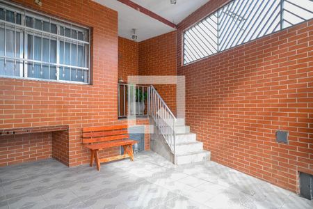 Casa para alugar com 225m², 5 quartos e 2 vagas Casa para alugar com 225m², 5 quartos e 2 vagasÁrea externa