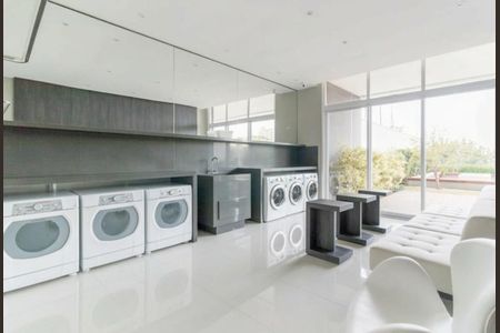 Área comum de apartamento para alugar com 1 quarto, 45m² em Petrópolis, Porto Alegre