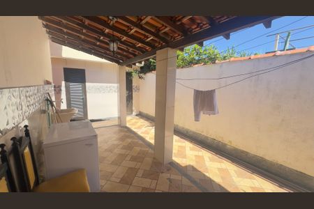 Casa para alugar com 300m², 2 quartos e 3 vagasÁrea de Serviço