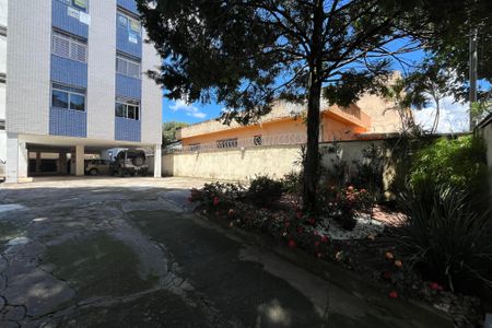 Apartamento à venda com 65m², 2 quartos e 1 vaga Apartamento à venda com 65m², 2 quartos e 1 vagaEntrada