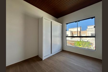 Casa para alugar com 126m², 3 quartos e 2 vagasSuíte 2