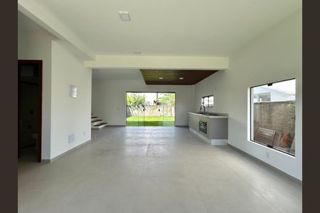 Casa para alugar com 126m², 3 quartos e 2 vagasSala