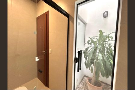 Casa para alugar com 126m², 3 quartos e 2 vagasBanheiro 