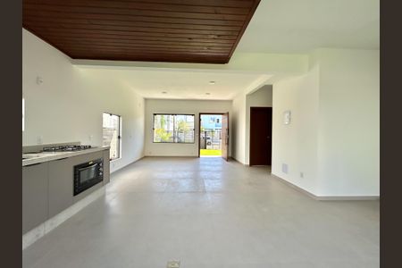 Casa para alugar com 126m², 3 quartos e 2 vagasSala