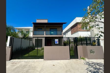 Casa para alugar com 126m², 3 quartos e 2 vagasFachada 