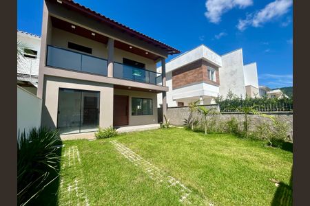 Casa para alugar com 126m², 3 quartos e 2 vagasÁrea externa