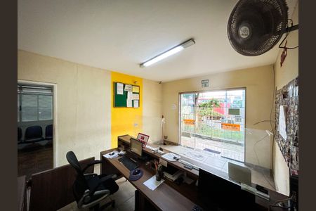 Casa à venda com 4 quartos, 400m² em Jaraguá, Belo Horizonte