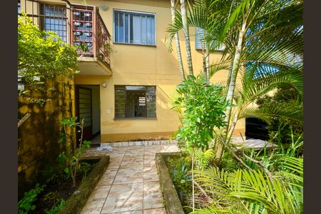 Casa de condomínio para alugar com 85m², 2 quartos e sem vagaJardim