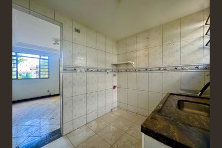 Casa de condomínio para alugar com 85m², 2 quartos e sem vagaBanheiro