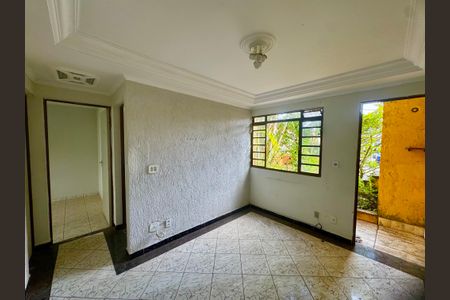 Sala de casa de condomínio para alugar com 2 quartos, 85m² em Jardim Presidente Dutra, Guarulhos