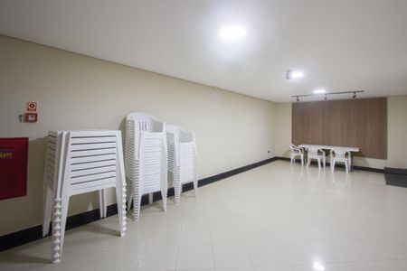 Apartamento à venda com 43m², 2 quartos e 1 vaga Apartamento à venda com 43m², 2 quartos e 1 vagaSalão de Festas