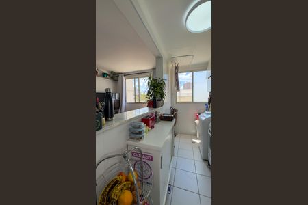 Apartamento à venda com 43m², 2 quartos e 1 vaga Apartamento à venda com 43m², 2 quartos e 1 vagaCozinha e Área de Serviço