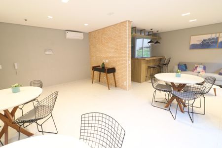 Apartamento à venda com 47m², 2 quartos e 1 vagaÁrea comum - Salão de festas