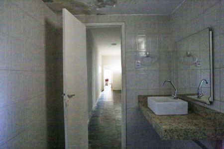 Casa para alugar com 120m², 5 quartos e 2 vagasBanheiro