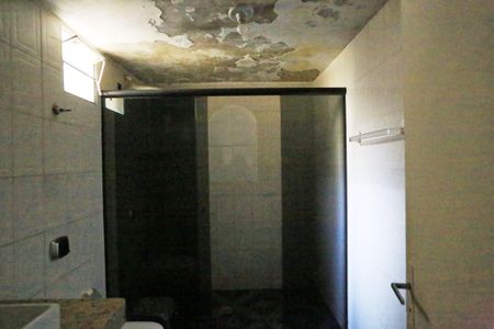 Casa para alugar com 120m², 5 quartos e 2 vagasBanheiro