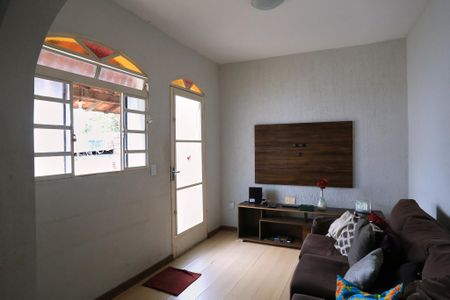 Casa para alugar com 120m², 5 quartos e 2 vagasSala