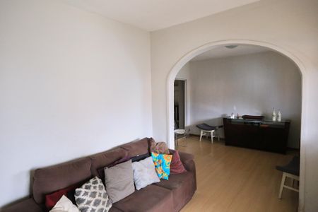 Casa para alugar com 120m², 5 quartos e 2 vagasSala